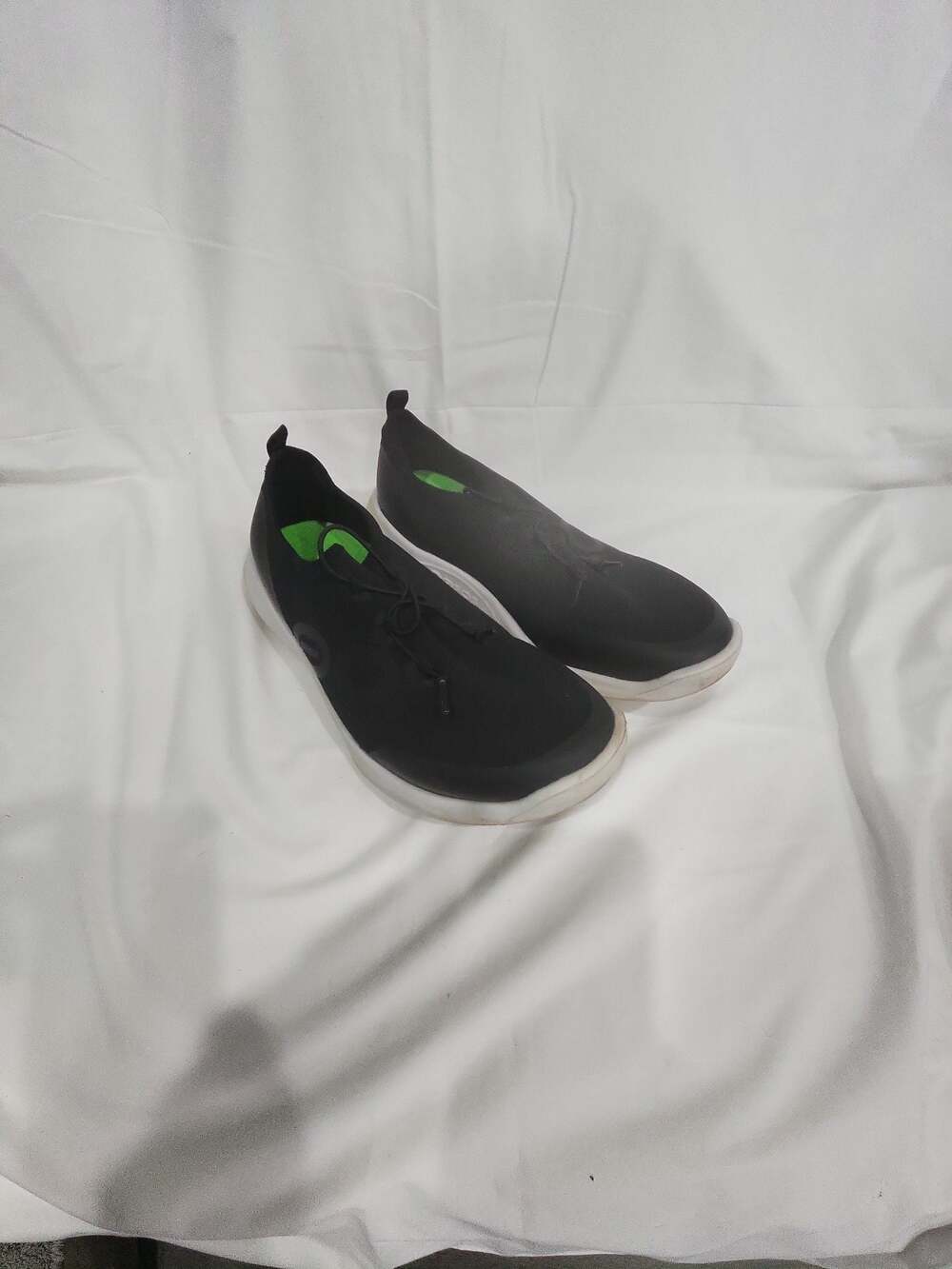 OOFOS OOmg Sport Low Recovery Slip-On Sneakers mens